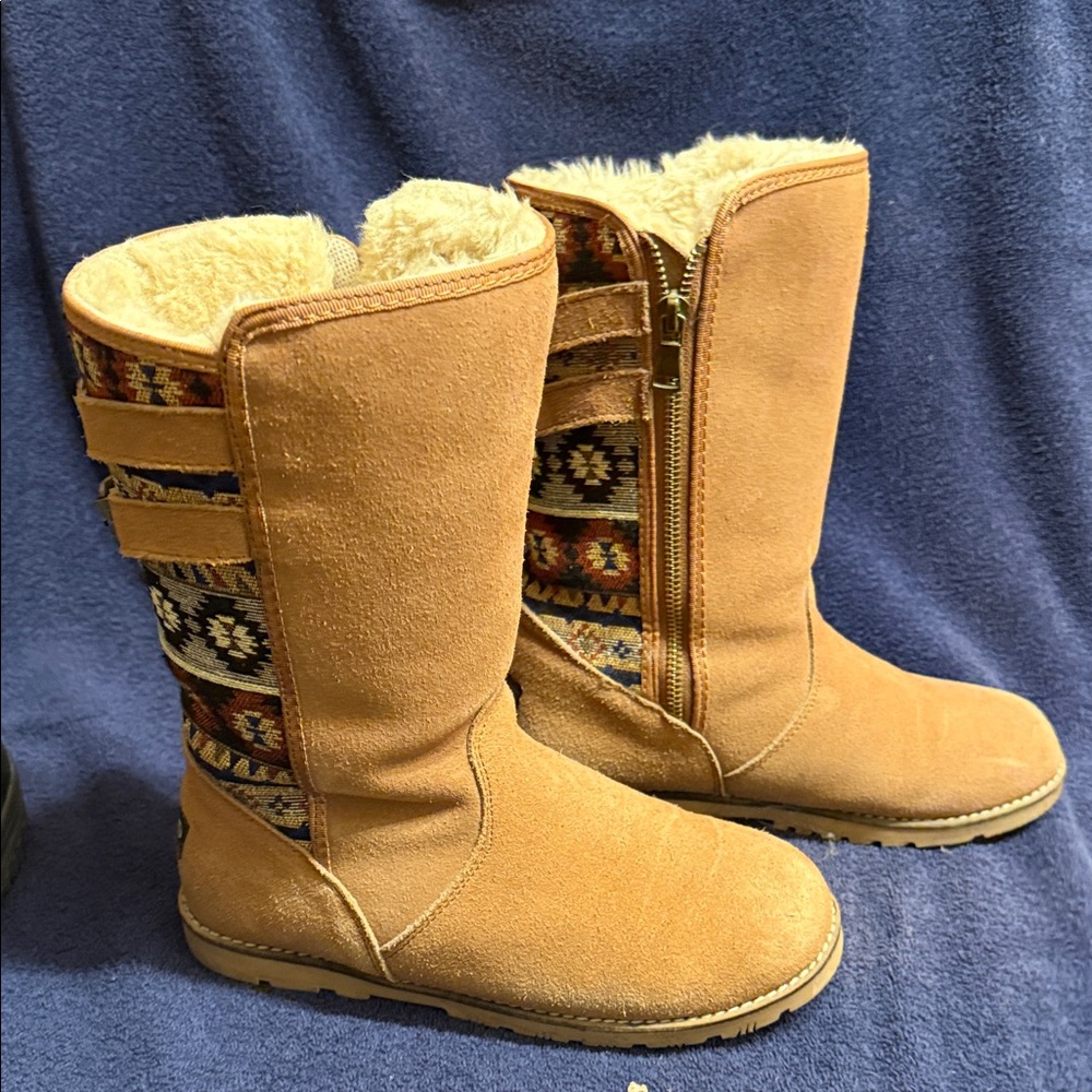 Lamo Tan Winter Boots with Patterned Trim
